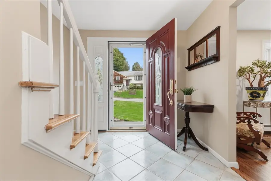 14 Fox Hill Rd, Framingham, MA 01701 - #2