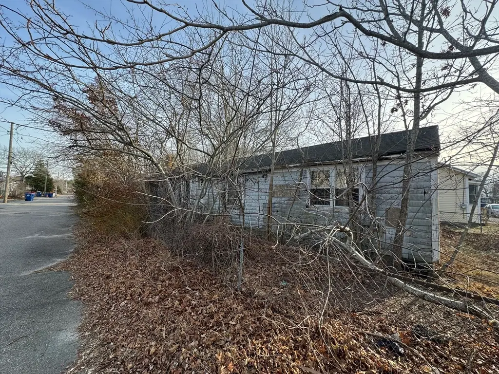 44 Thirteenth St, Onset, MA 02532 - #1