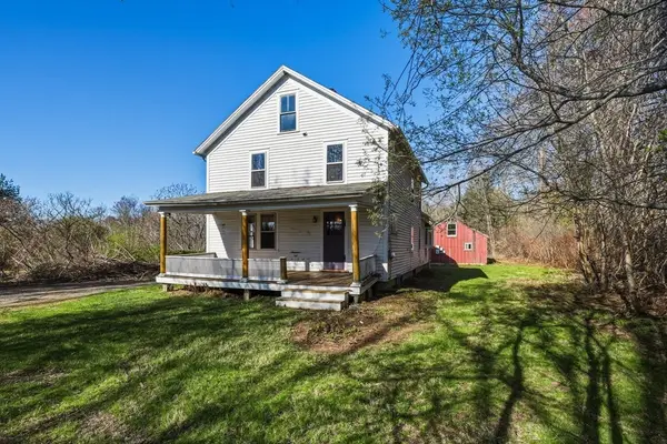 274 Sunderland Rd, Amherst, MA 01002