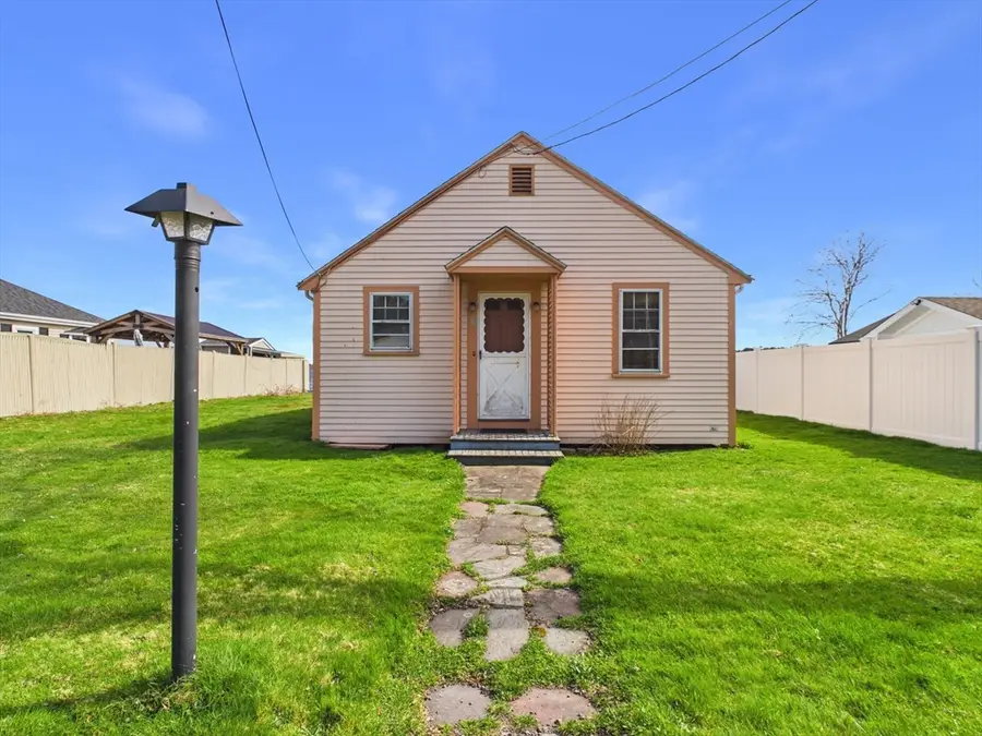 15 Shore Ave, Lakeville, MA 02347 - #3