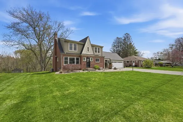 63 Mountain View St, South Hadley, MA 01075