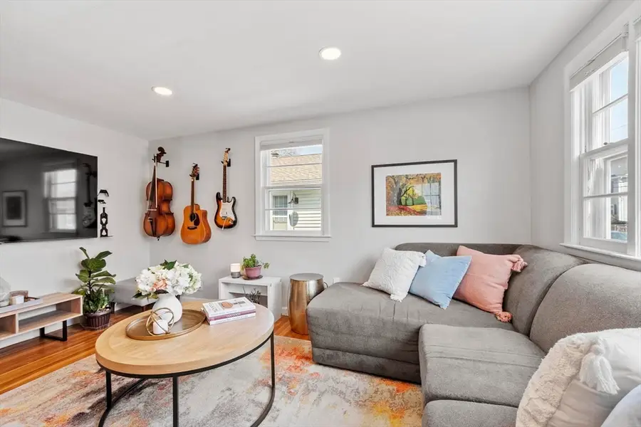 81 Princeton Ave, Waltham, MA 02451 - #2