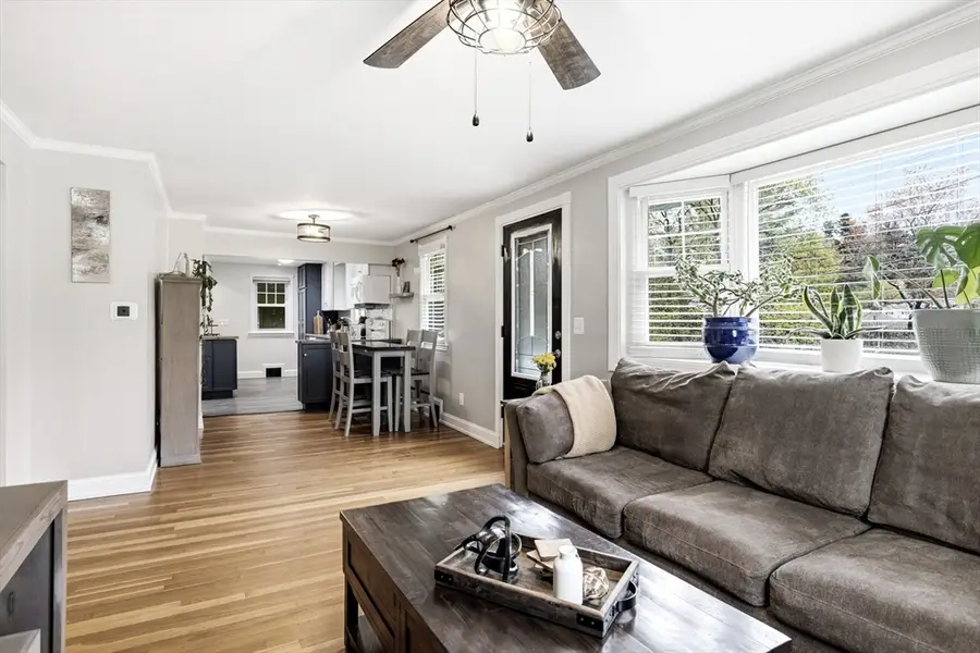 39 Hillside Ave, South Hadley, MA 01075 - #3