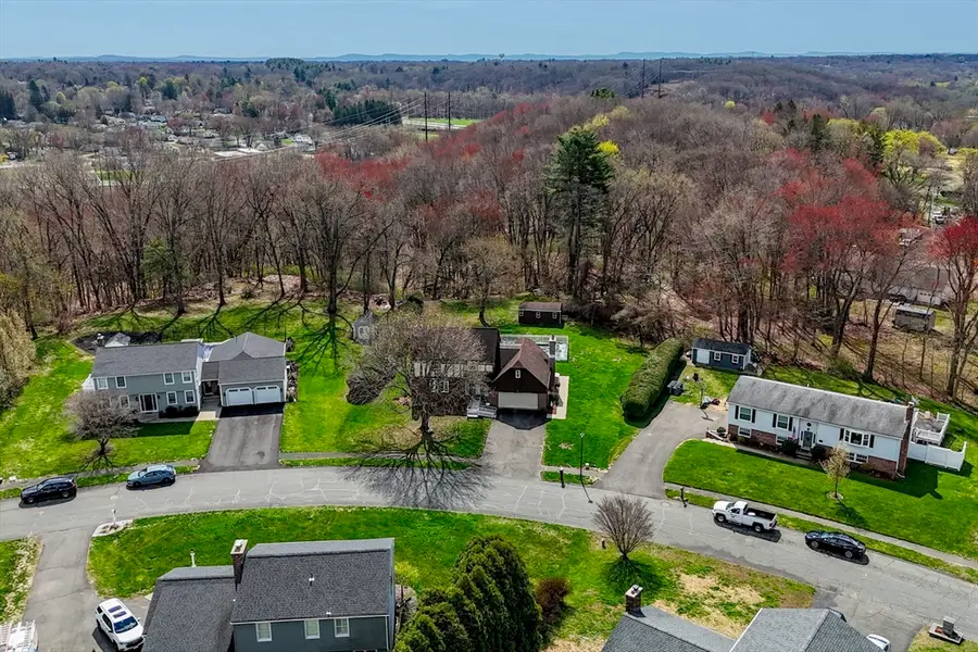 26 Kimberly Dr, South Hadley, MA 01075 - #3