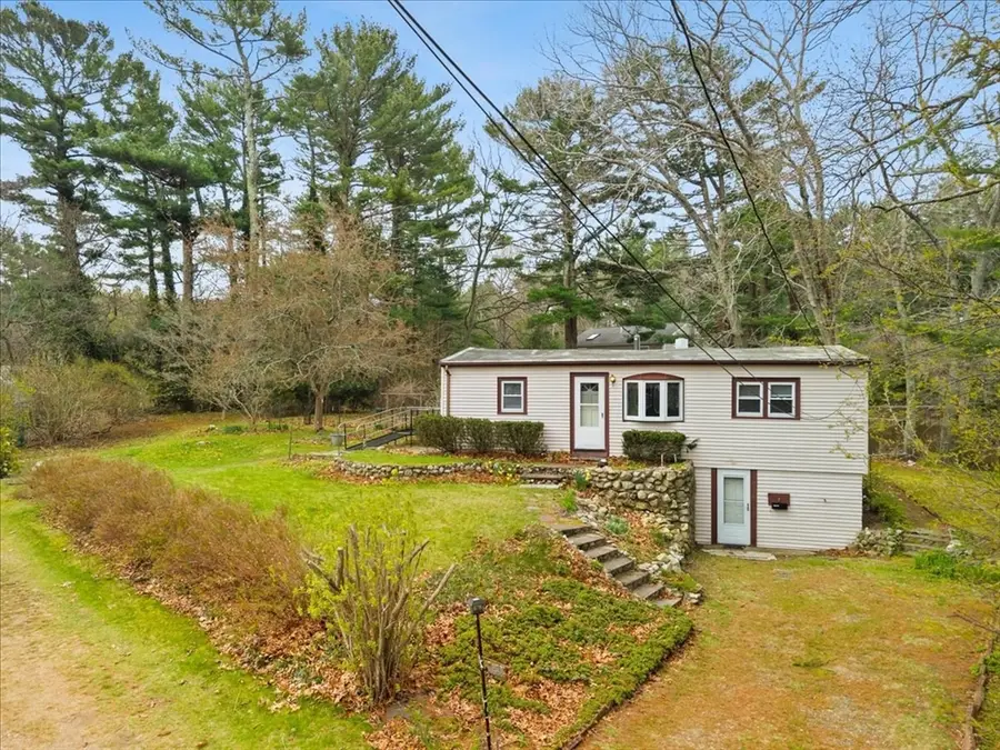 1 Emond Ave, Kingston, MA 02364 - #3