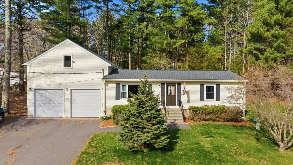 47 Center St, Westport, MA 02790 - #1