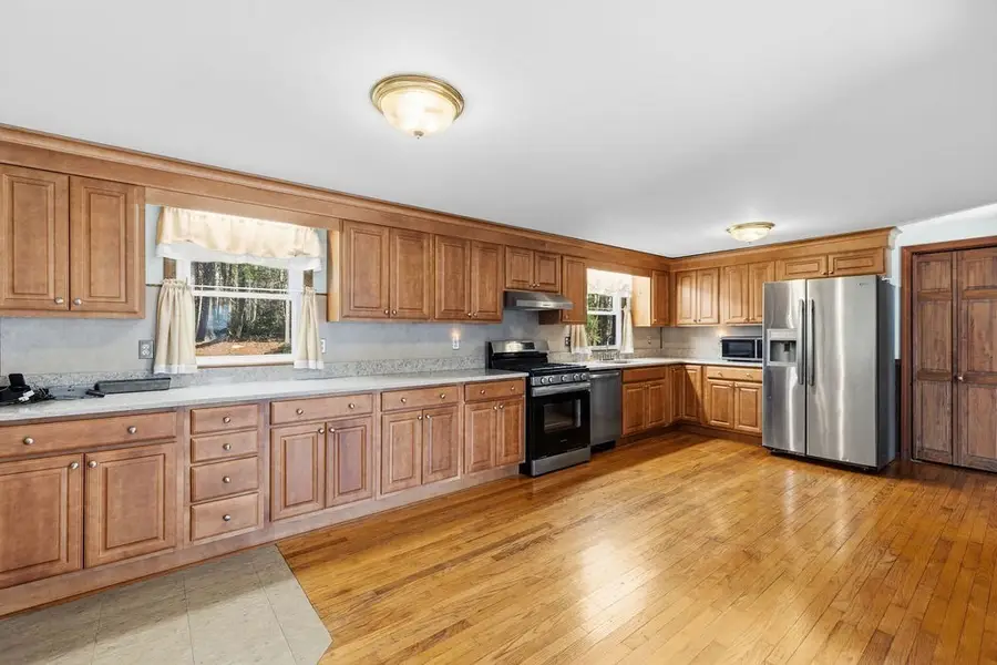 47 Center St, Westport, MA 02790 - #2