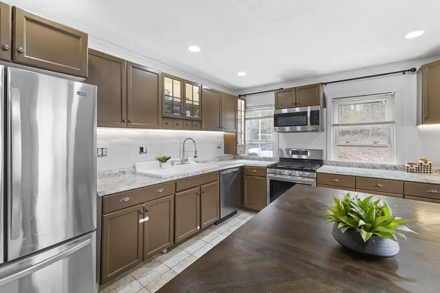 43 Allen St, Gardner, MA 01440 - #3