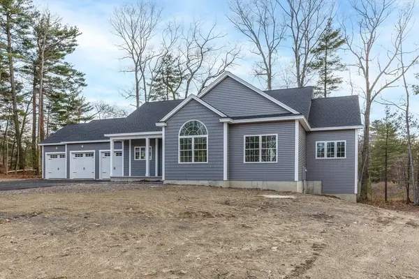 54 Haystack Circle, Pelham, NH 03076