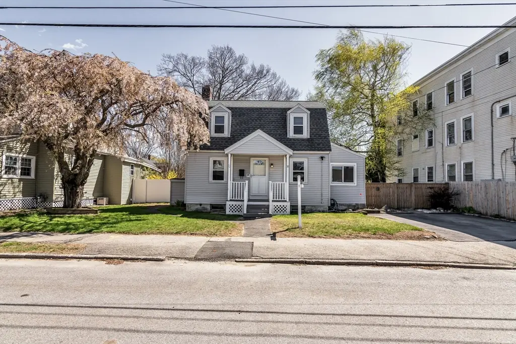 16 Market St, Lawrence, MA 01843 - #1