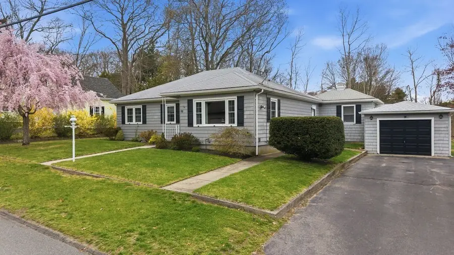 89 Lexington Ave, Dartmouth, MA 02747 - #2