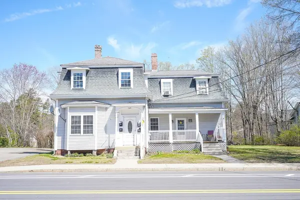 71 W Main St, Ayer, MA 01432