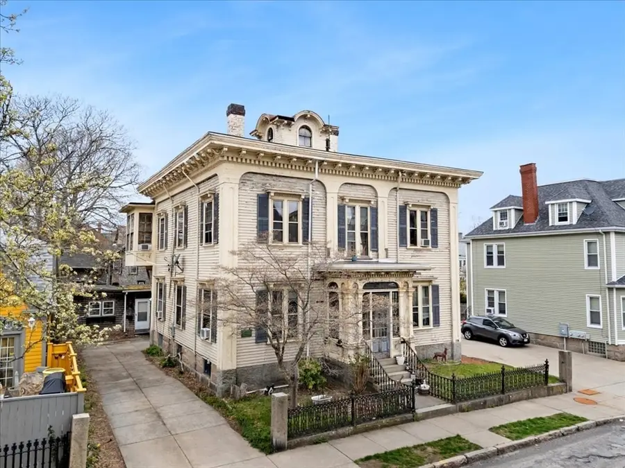 179 Cottage St, New Bedford, MA 02740 - #3