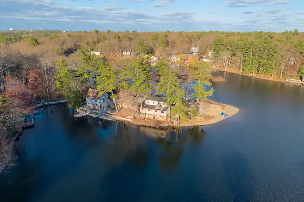 34 Baby Beach Rd, Groton, MA 01450