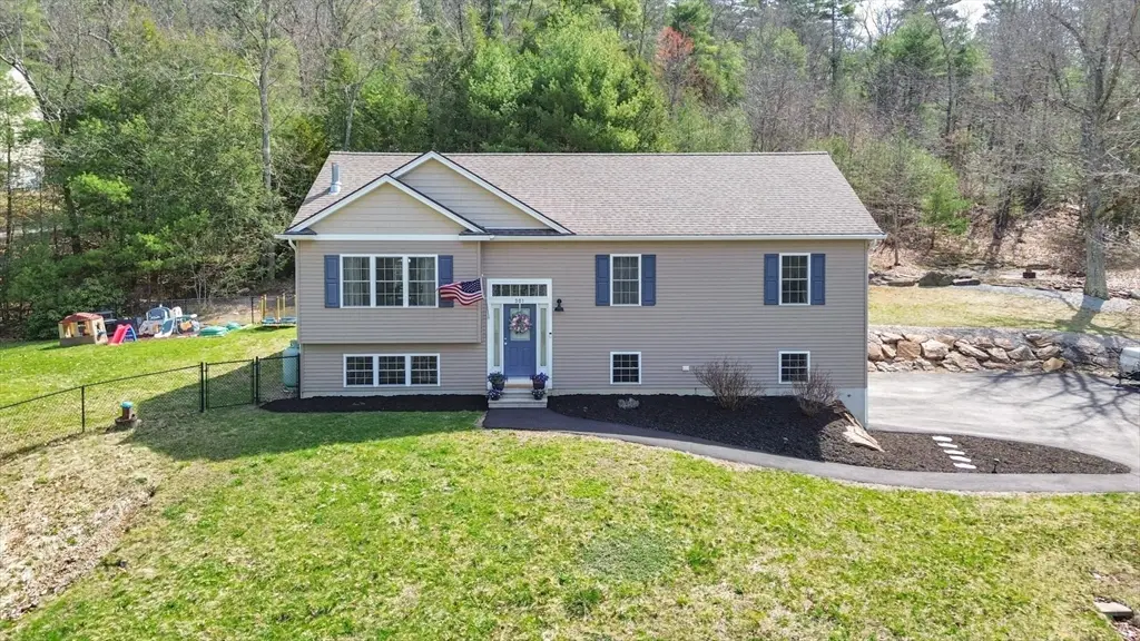 301 Podunk Rd, East Brookfield, MA 01515 - #1