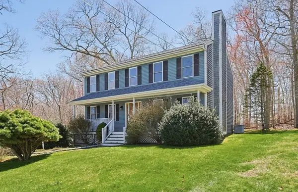 7 Shand Court Cir, Somerset, MA 02726