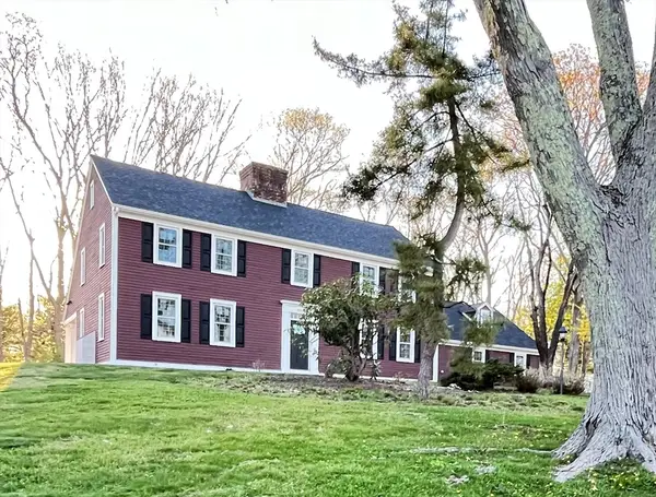 200 Highcrest Rd, Fall River, MA 02720