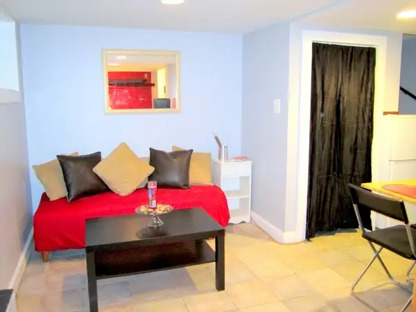 3 Goodwin Pl #B, Boston, MA 02114