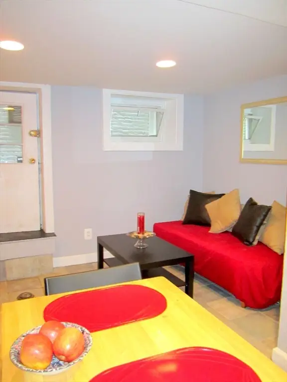 3 Goodwin Pl #B, Boston, MA 02114 - #2