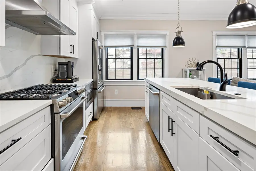 199 Trenton St #2, Boston, MA 02128 - #3