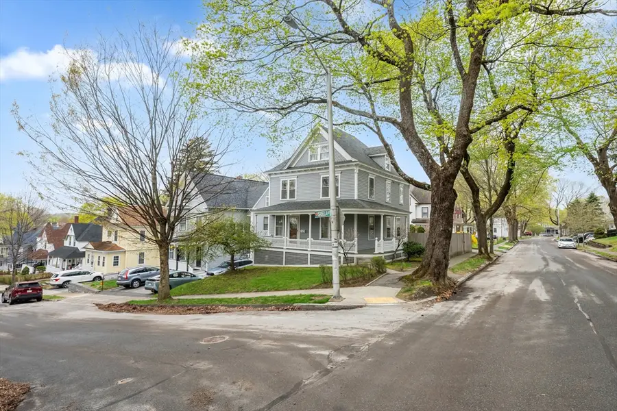 14 Circuit Ave E, Worcester, MA 01603 - #2