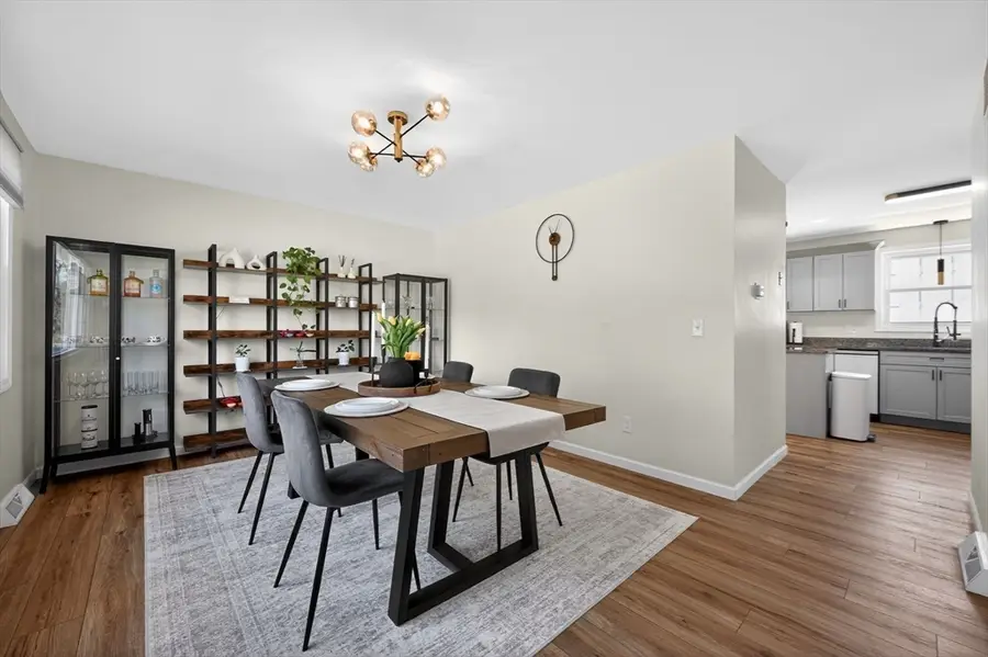 52 Stagecoach Rd, Amherst, MA 01002 - #3