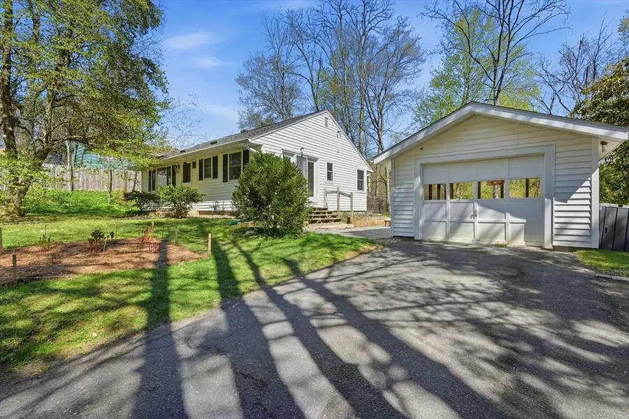 11 Verona St., Northampton, MA 01062 - #3