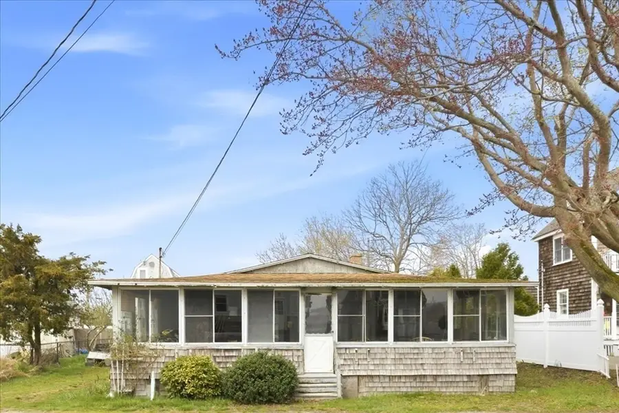 64 Central St, Ocean Bluff Brant Rock, MA 02020 - #2