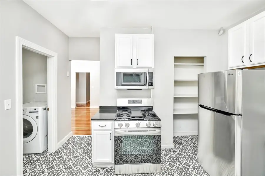 109 Walnut St, Somerville, MA 02145 - #3