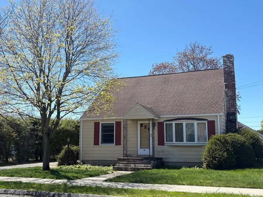 18 Cambridge Street, Ludlow, MA 01056 - #2