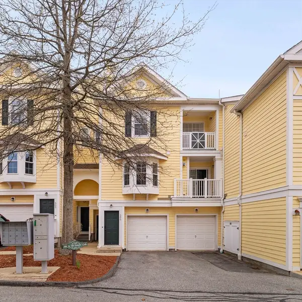 506 Gazebo Circle #506, Reading, MA 01867