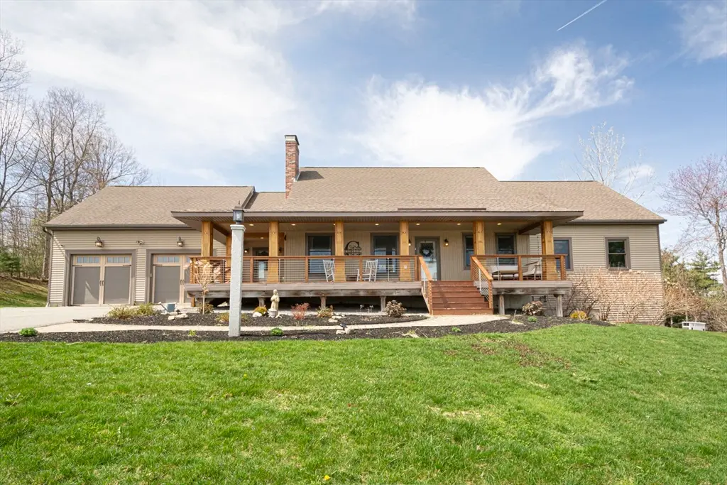 4 Lena Ln, Lunenburg, MA 01462 - #1