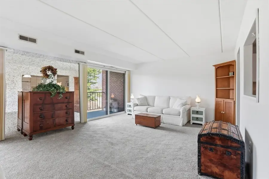 144 Marble St #403, Stoneham, MA 02180 - #2