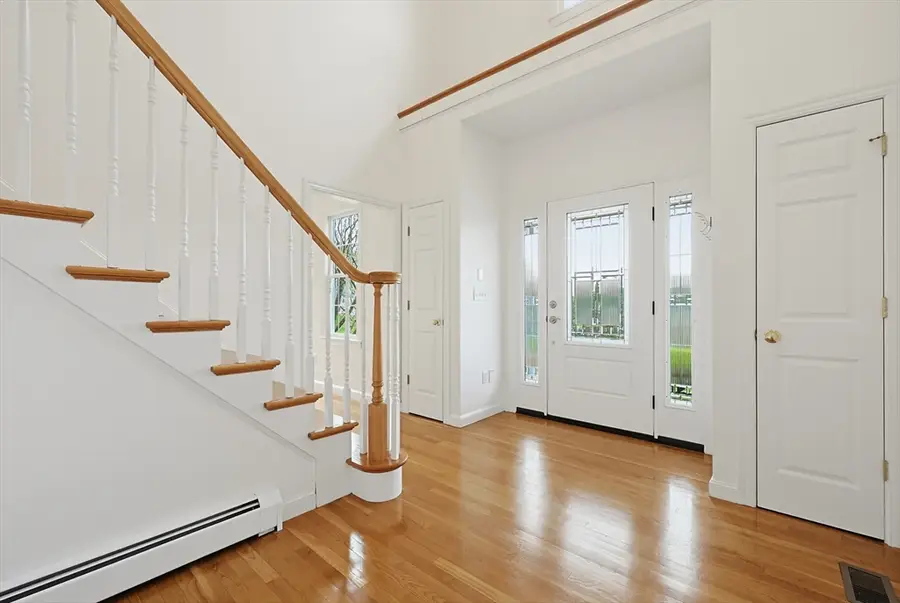 9 Hunter Lane, Medway, MA 02053 - #2