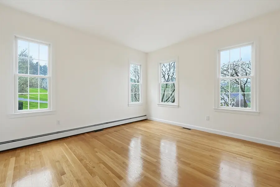 9 Hunter Lane, Medway, MA 02053 - #3