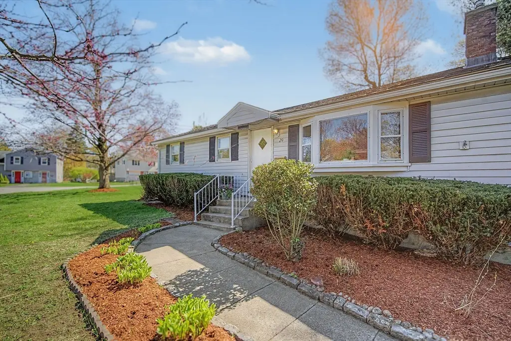 29 Greenleaf Cir, Framingham, MA 01701 - #1