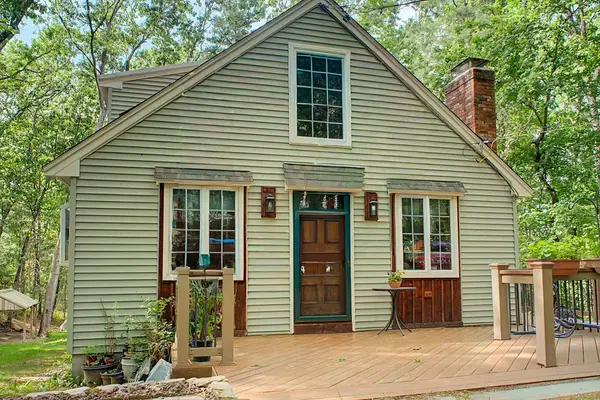 47 Kingsbury Rd, Norfolk, MA 02056