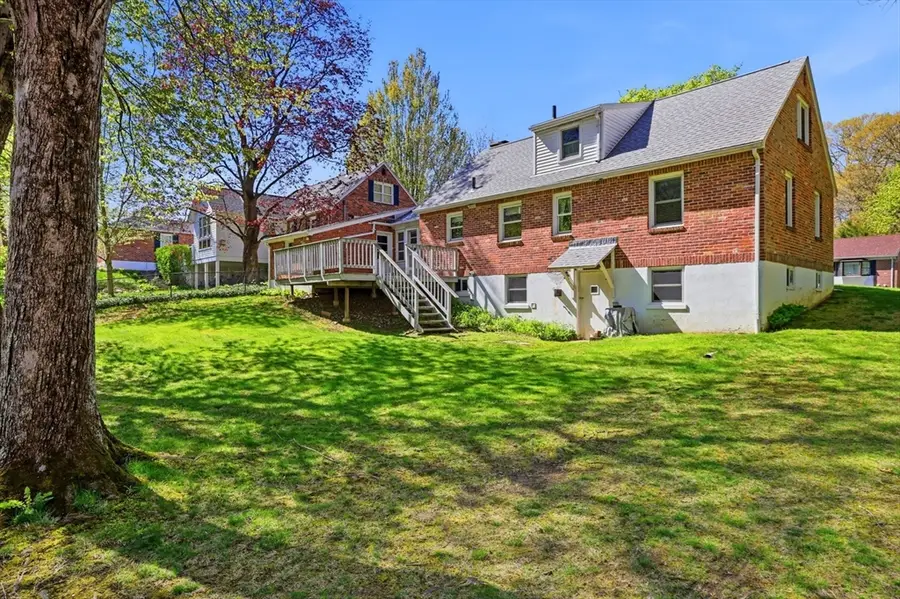 98 Clarence St, West Springfield, MA 01089 - #3