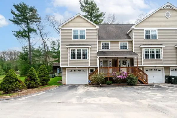 72 Arthur Dr #72, Northbridge, MA 01588