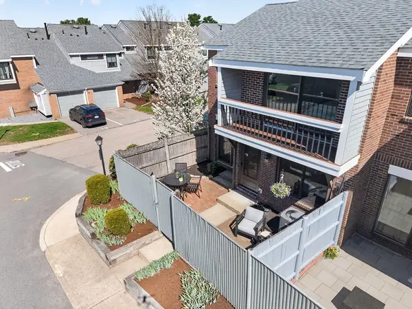 11 Rosewood Drive #11, Stoughton, MA 02072