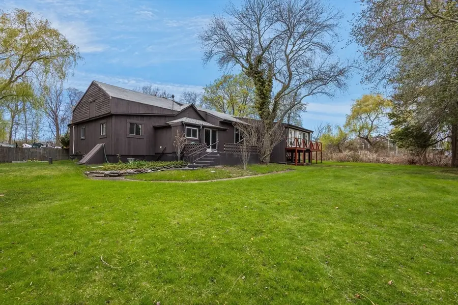 32 Morris St, Seekonk, MA 02771 - #3