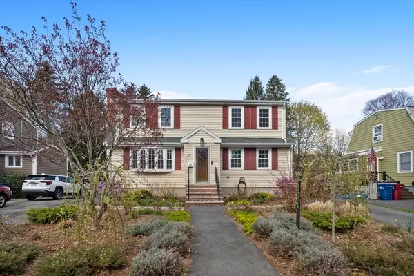 66 Pleasant St, Melrose, MA 02176