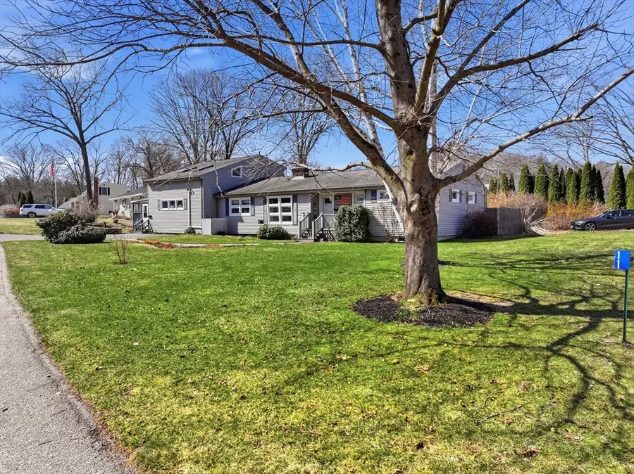 11 Paul St, Auburn, MA 01501 - #3