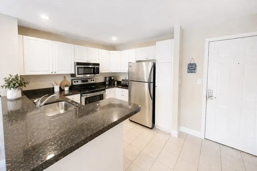 10 Seaport Dr #2217, Quincy, MA 02171 - #2