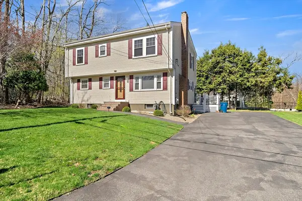 7 Oakwood Ave, Randolph, MA 02368