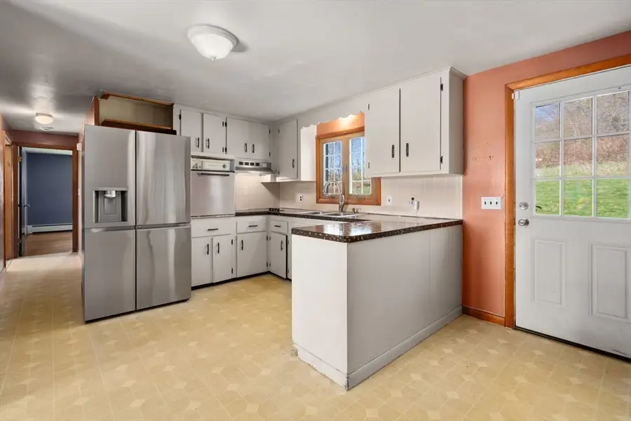 89 Center Rd, Dudley, MA 01571 - #3