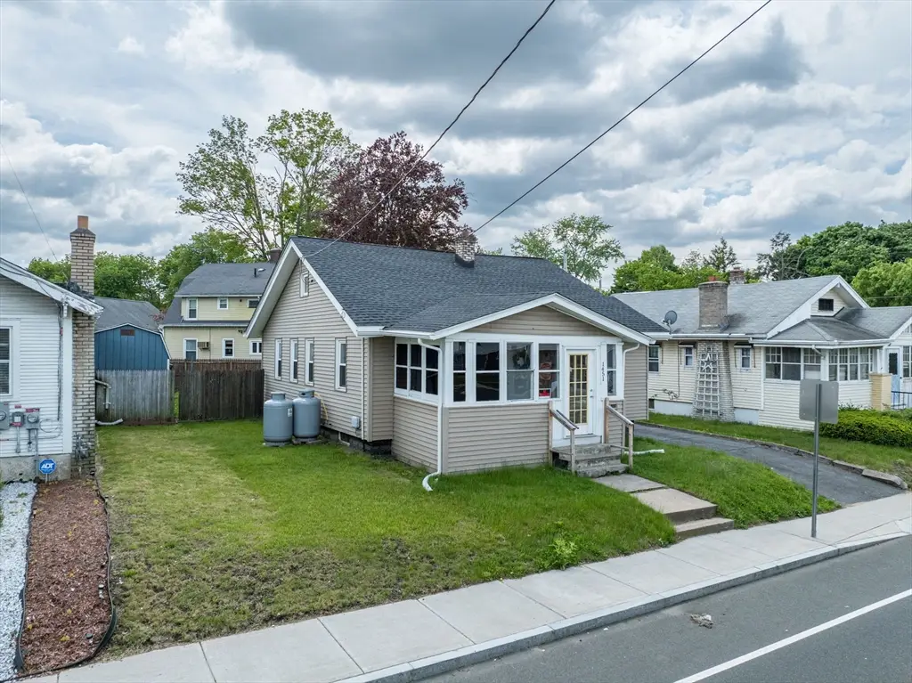 1451 Bay St, Springfield, MA 01109 - #1