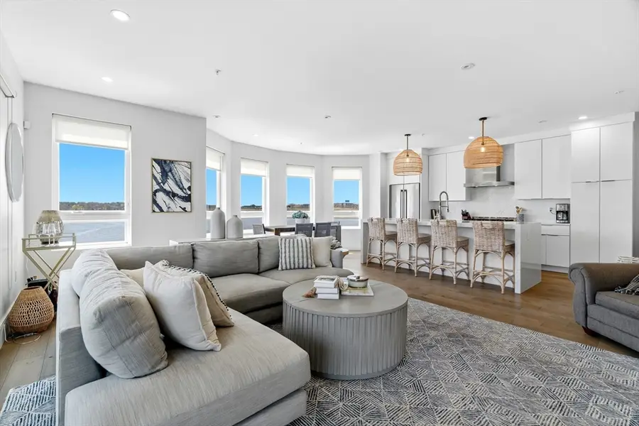 60 Newbury St #1, Quincy, MA 02171 - #3