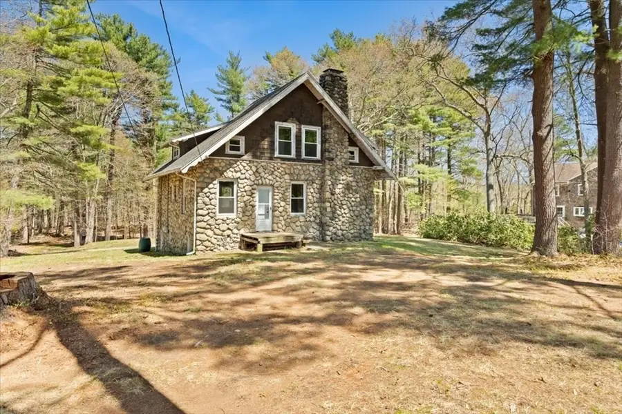 876 Plymouth St, East Bridgewater, MA 02333 - #2