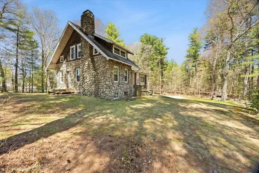 876 Plymouth St, East Bridgewater, MA 02333 - #3